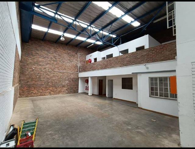 INDUSTRIAL PROPERTY TO RENT IN HALFWAY HOUSE